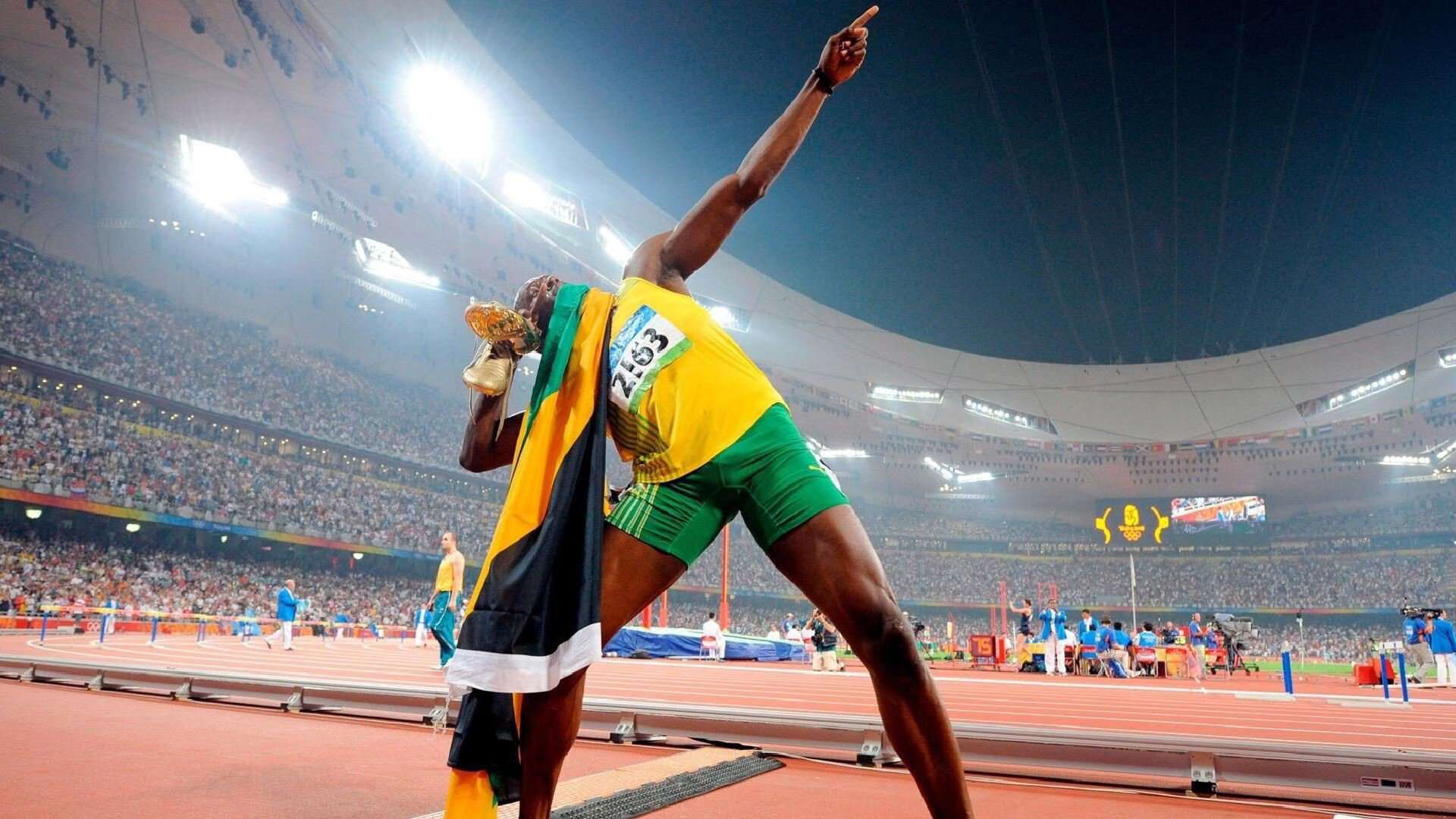 萨默·麦金托什突破极限展现冠军潜质，麦提托合提·萨塔尔